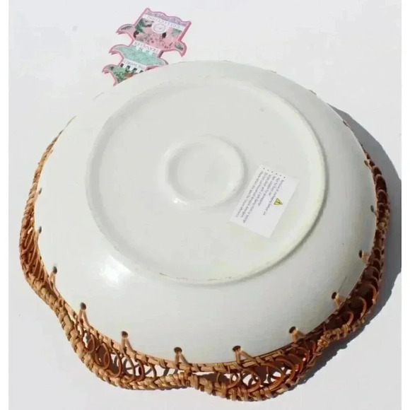 New The World Traveler Collection Porcelain W/ Wicker Rims Bowl - Picture 3 of 3